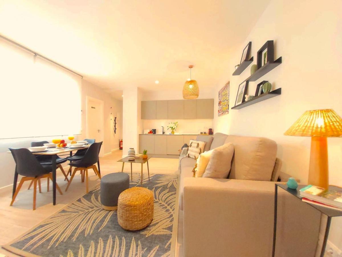 Apartamento Nuevo Y Reformado Al Lado De La Gran Via Madrilena Exterior foto