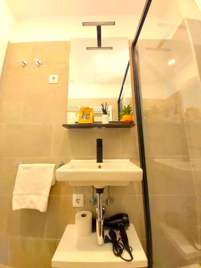 Apartamento Nuevo Y Reformado Al Lado De La Gran Via Madrilena Exterior foto
