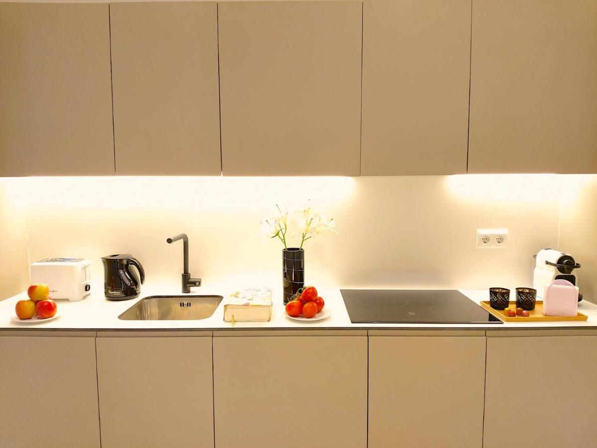 Apartamento Nuevo Y Reformado Al Lado De La Gran Via Madrilena Exterior foto